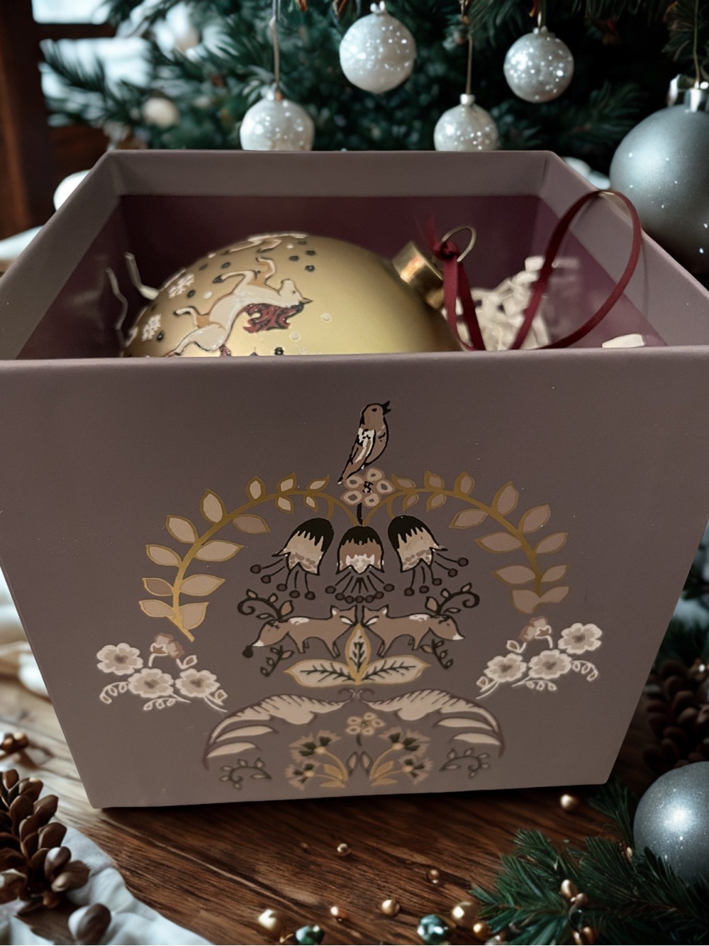VERA BRADLEY 2023 Enchantment Neutral Christmas Ornament Gold Horse Snowflake - Picture 3 of 9